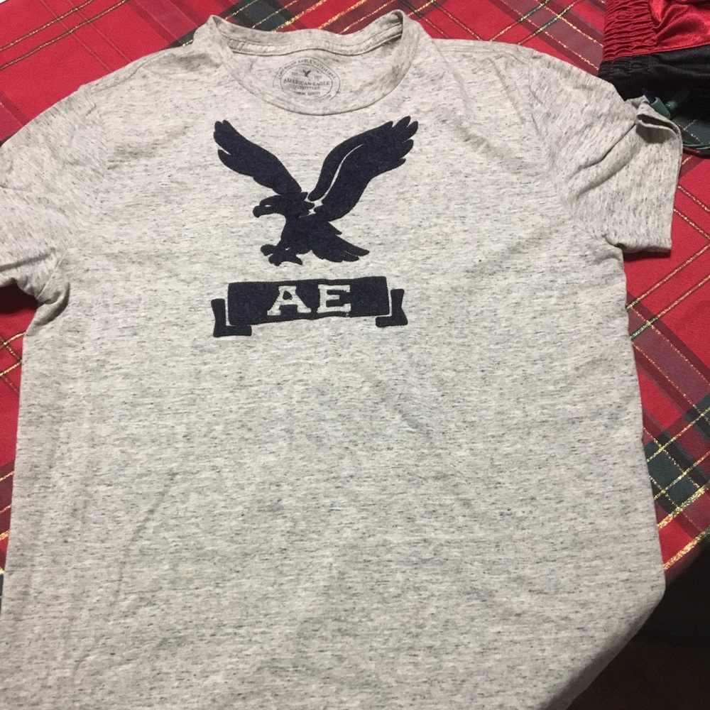 American Eagle boys short sleeve shirt